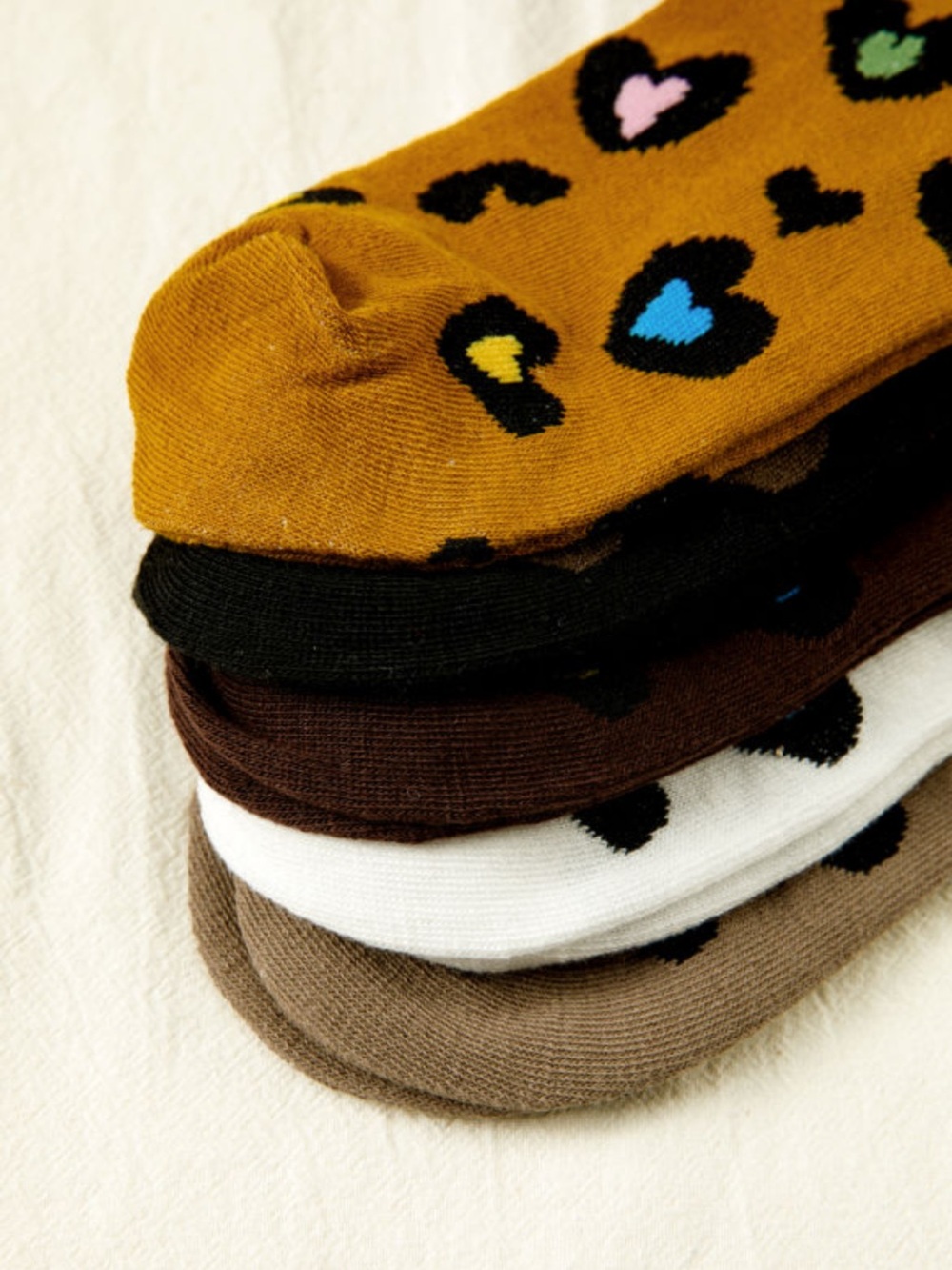 1261. Bristol brown 5 pairs ribbed leopard print socks - Picture 4 of 5